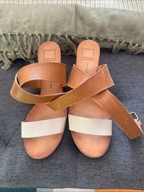 Dolce Vita Tan and White Leather Crossover Sandals